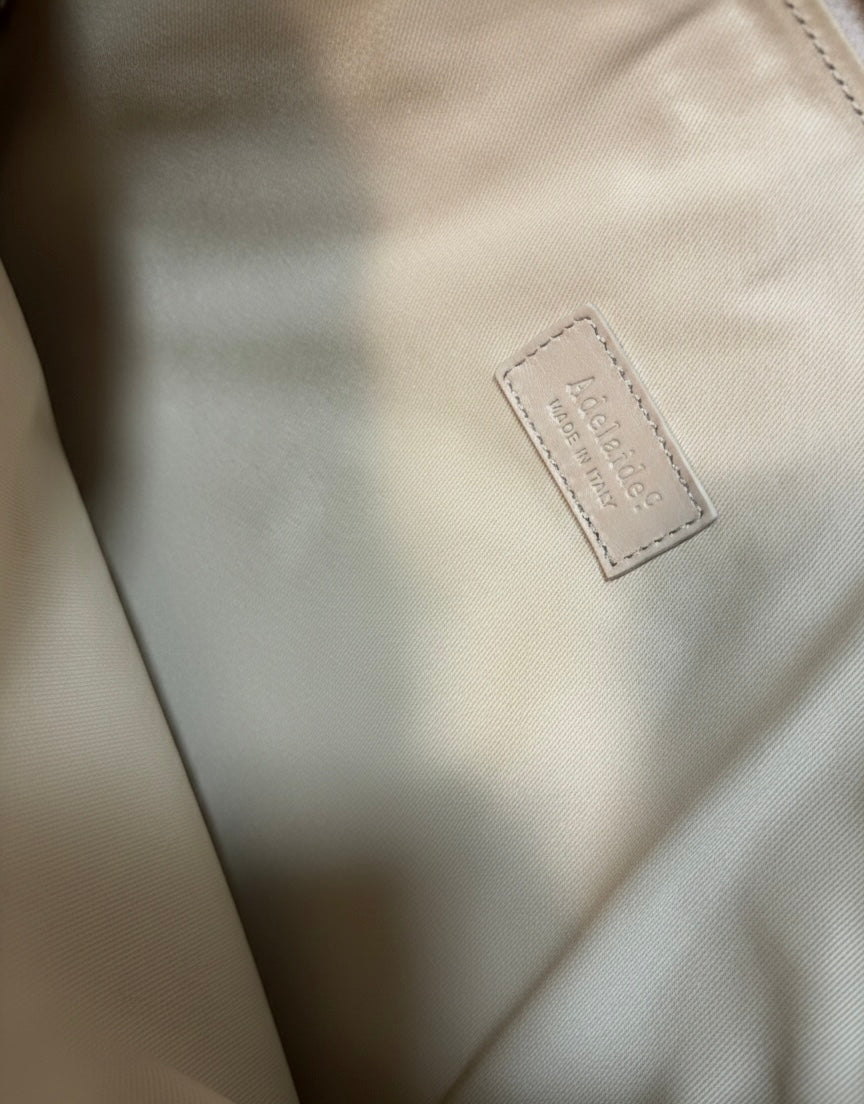 Louis Puffy Porta PC Tablet Doc Cream AC